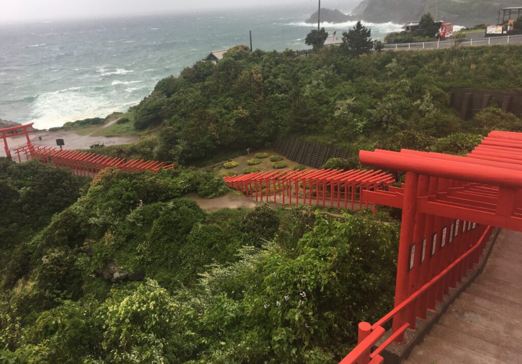 星野リゾート界長門で母との親子旅の周辺観光に撮影した元乃隅神社の写真